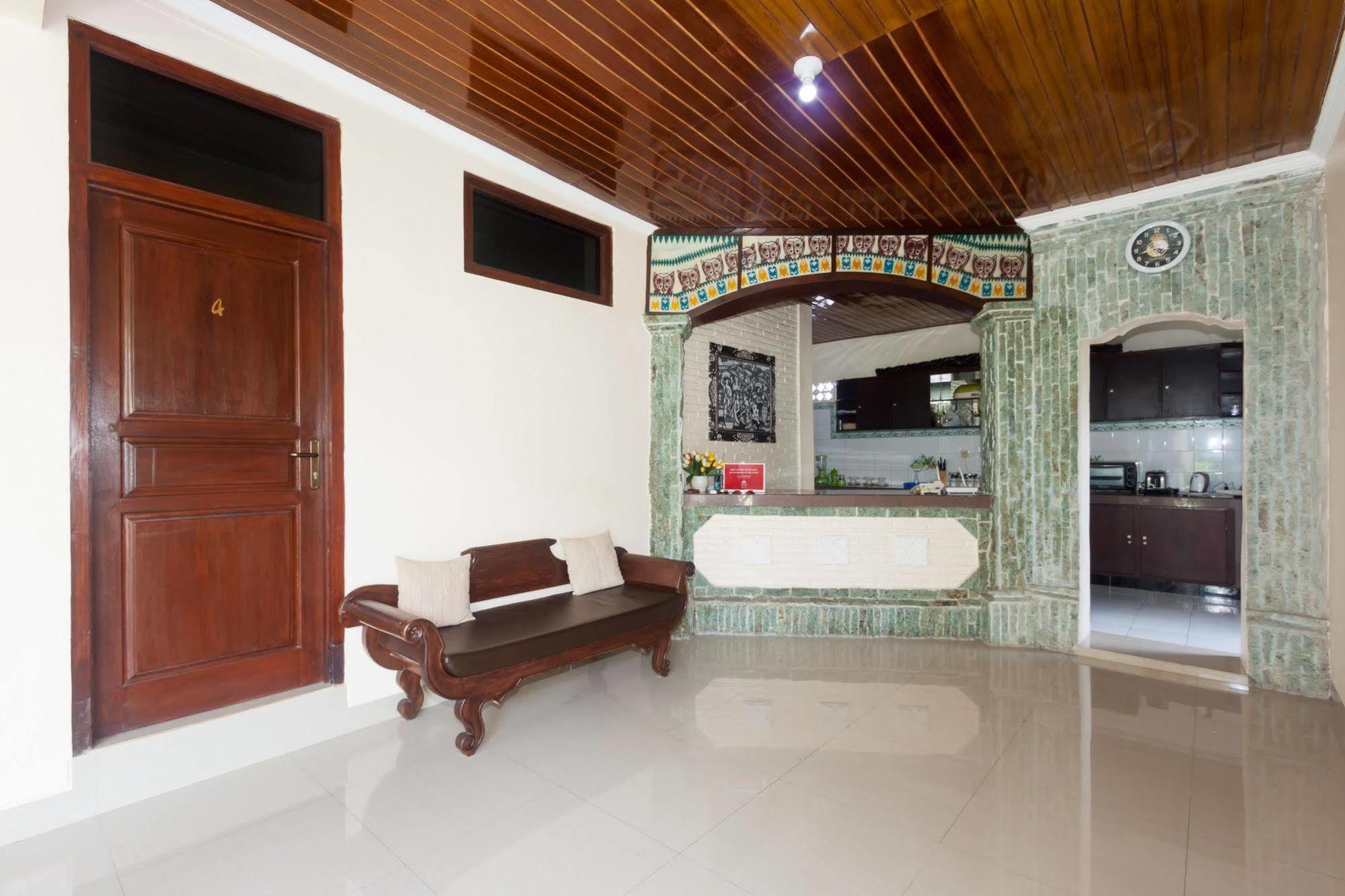 Zen Rooms Sanur Blanjong Sekawaru Exteriér fotografie